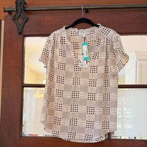 41 Hawthorn Black and White Patterned Blouse